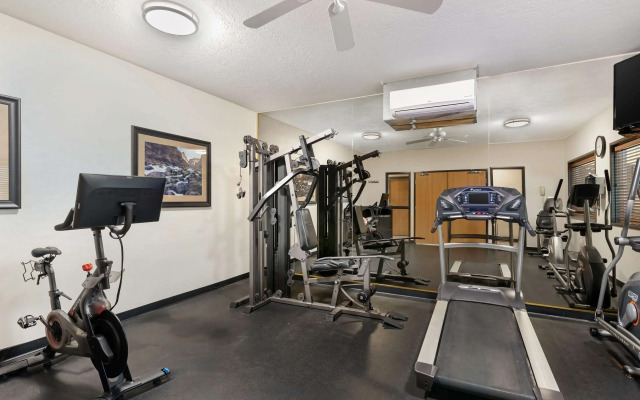 Best Western Plus Eagleridge Inn & Suites
