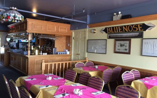 The Dockside Inn & Restaurant
