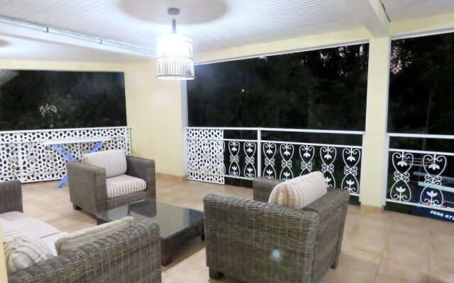 Apartment With 2 Bedrooms In Gros Morne With Enclosed Garden And Wifi