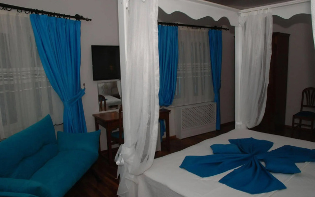 Mavi Inci Park Otel