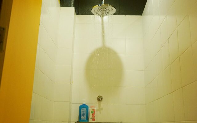 Monkey Dive Hostel Khaolak