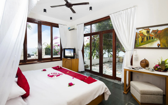 Rock Water Bay Beach Resort & Spa