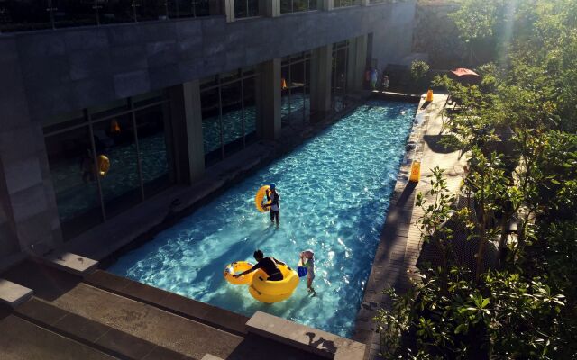 Camphortree Hotel & Resort