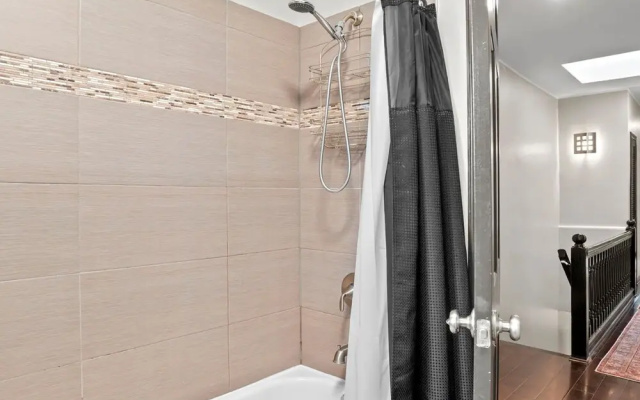 Spacious Sunny Shaw 1BR 1BA Apartment