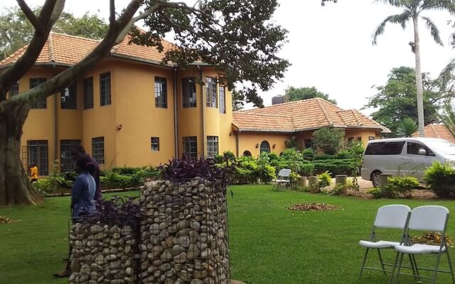 The Estate Ebwerenga