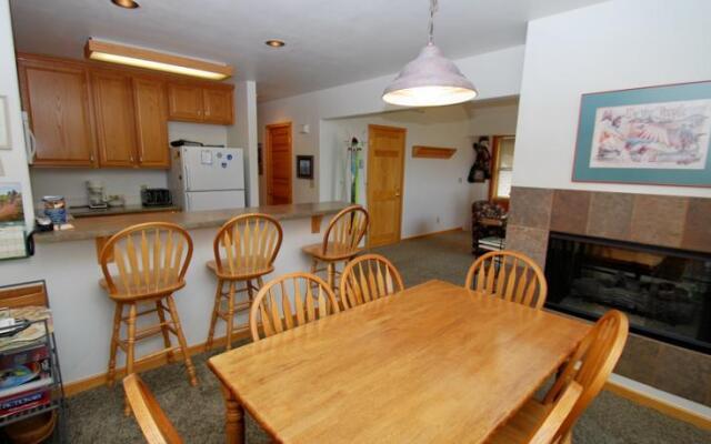 Snake River Village Townhomes