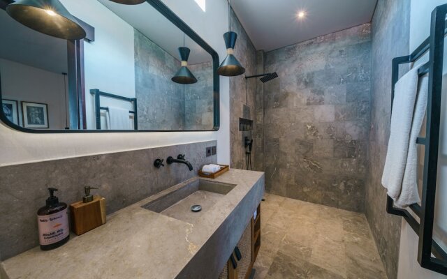 Penthouse Sunset Seabreeze