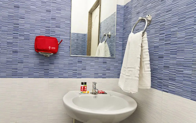 Oyo 18880 Venus Comforts