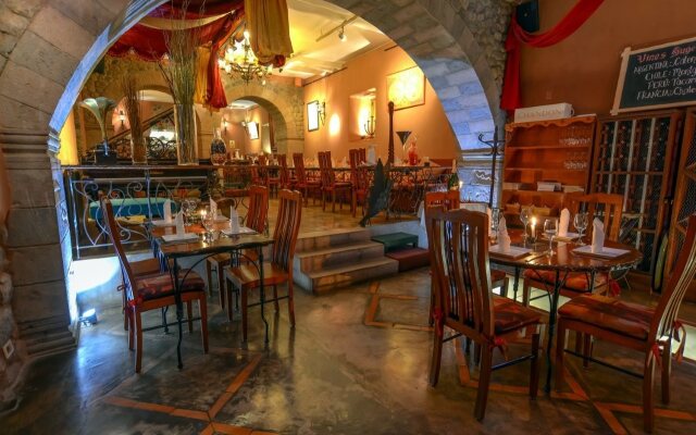 ARQUEOLOGO EXCLUSIVE SELECTION - Casa Peralta