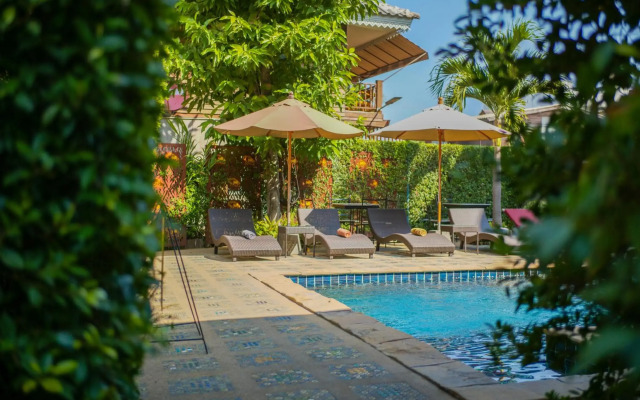 Buri Gallery House & Resort