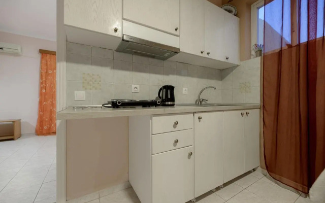Anthi Studios & Apartments