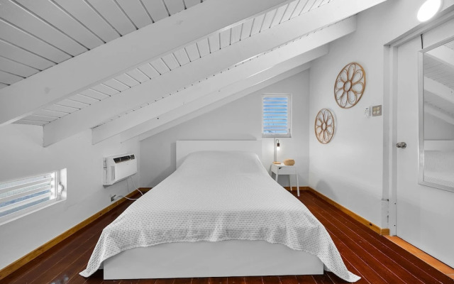 Oceanview Retreat With Pool and Included Parking