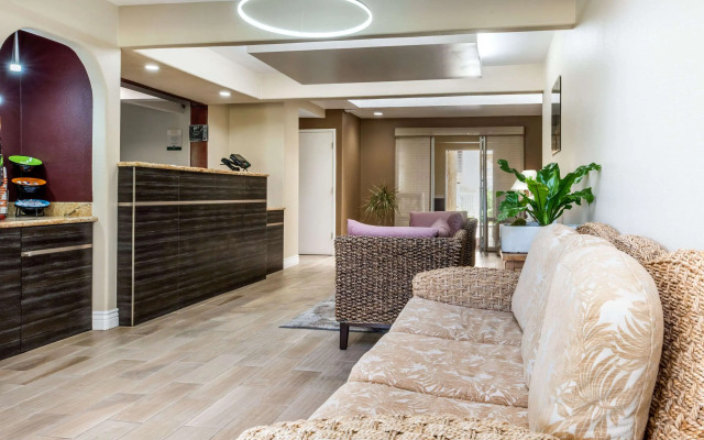 Quality Inn & Suites Capitola By the Sea