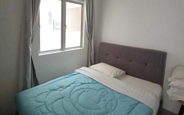 Cameron's Square Apartment