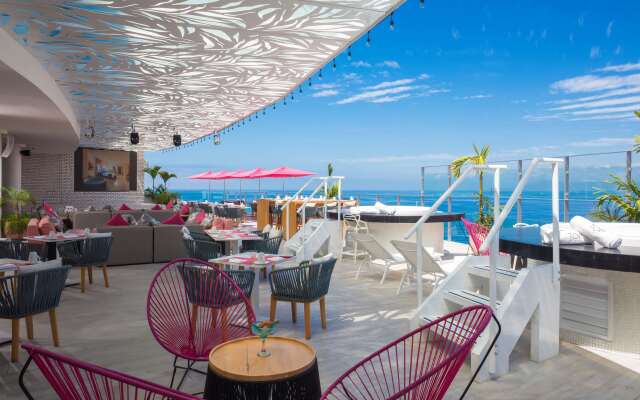 Almar Resort Luxury Beach Front Experience