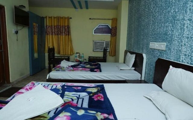 Hotel Gokul Palace