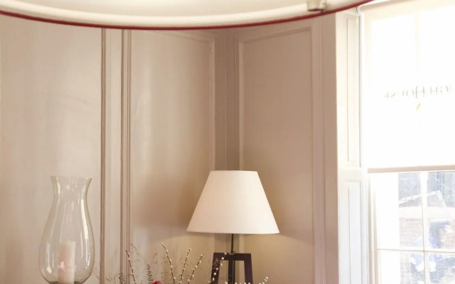 Vanbrugh House Hotel