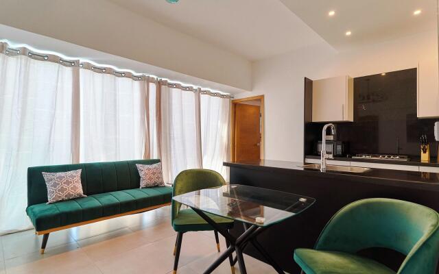 Central Suites Tower