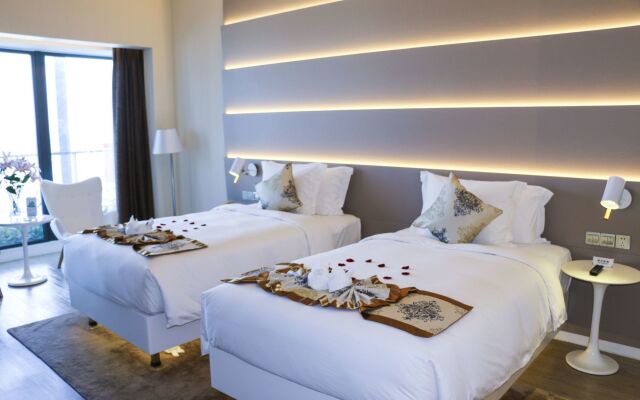 Sanya Phoenix  Airport Hotel