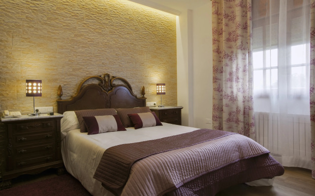 Hotel & Apartamentos Cons da Garda