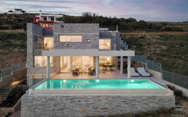 Luxurious Seafront Villa Karystos