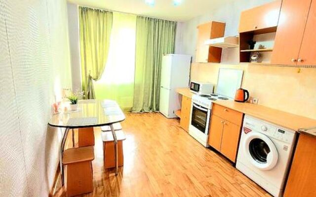 Апартаменты в Белых Росах на ул. Судостроительная, д. 157