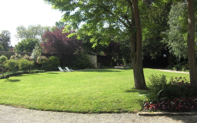 Hôtel Tardif Noble Guesthouse
