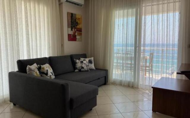 Seaside Apart Hotel