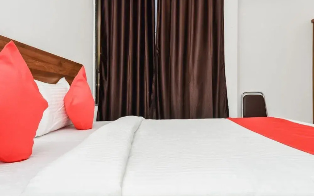 The Address By OYO Rooms