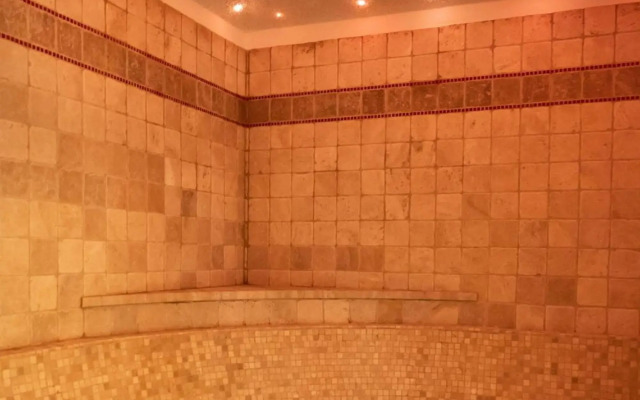 Beverly Alps Hotel & Spa