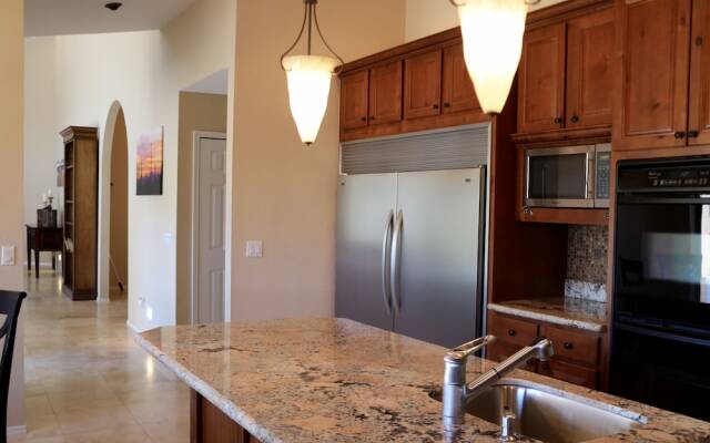 Sedona Show Off - Sleeps 14