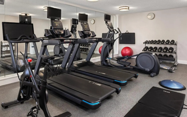 Staybridge Suites MPLS-Maple Grove/Arbor Lakes by IHG