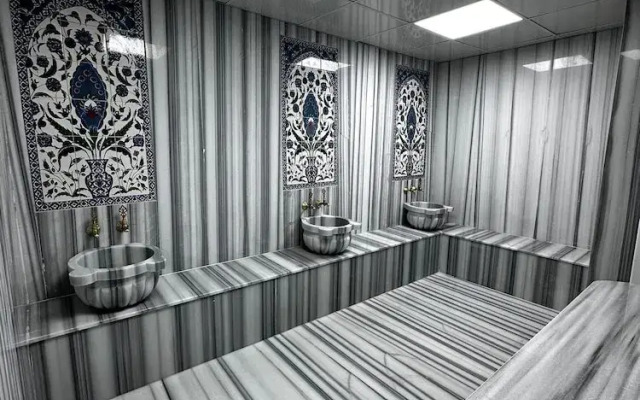 Comfort Suites Hotel