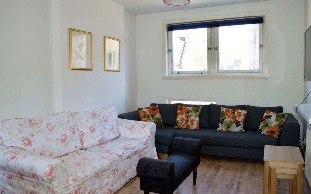 Extremely Central And Spacious Flat