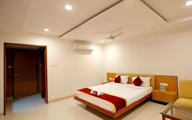 OYO 381 Hotel Sybaritic Suites Gachibowli