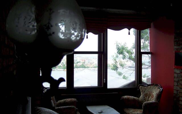 Golden Horn VIP Hotel