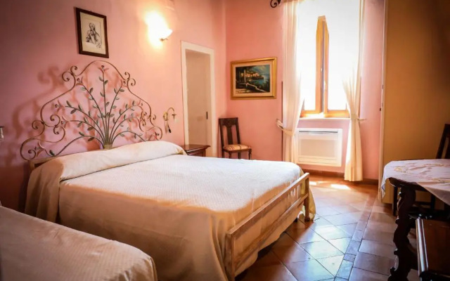 Casale 900