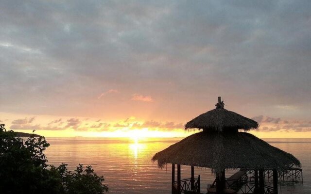 Breve Azurine Lagoon Retreat