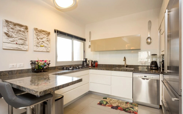 Sea N' Rent - Ramat Aviv 3 Bed