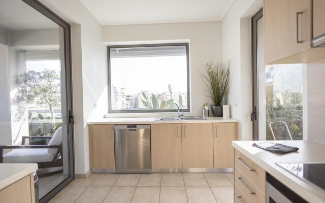 Luxury 2 bdr Penthouse Apt With Acropolis View