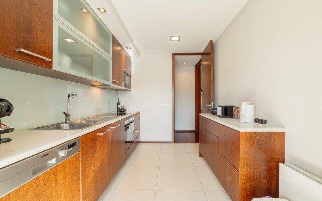 Modern Cedofeita by Homing