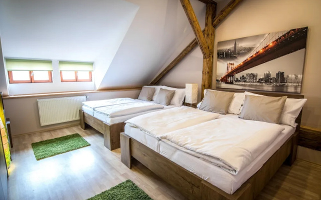 Tylova Apartments