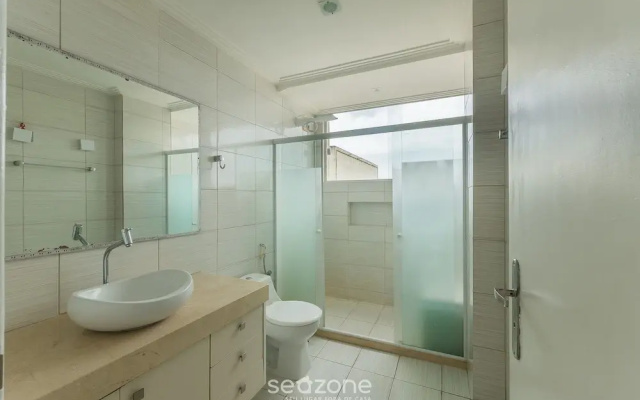 3-bedroom Apt and Ocean View Edi0302