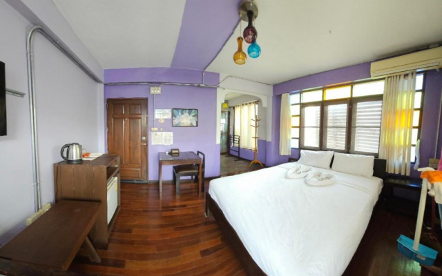Mi Casa Thaphae Chiang Mai
