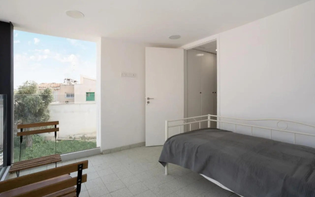To Hani - Kamara Maisonette