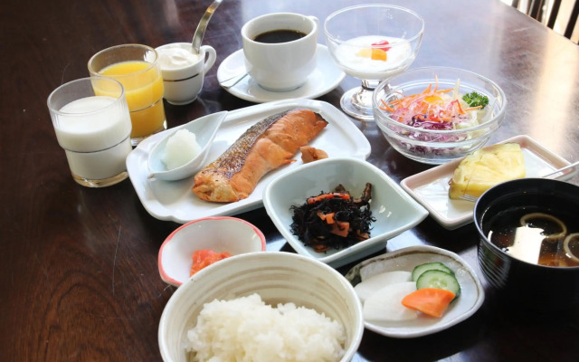Kita Hotel