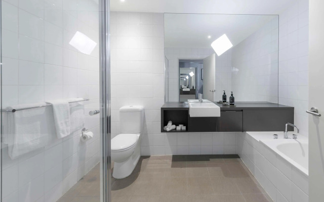 Mantra Melbourne Melton