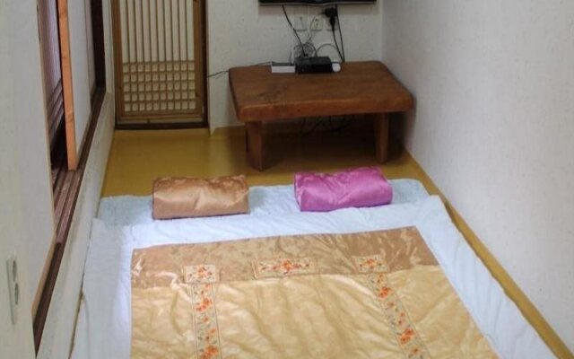 Gahoe Hanok Guest House