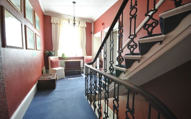 Churchill Guest House