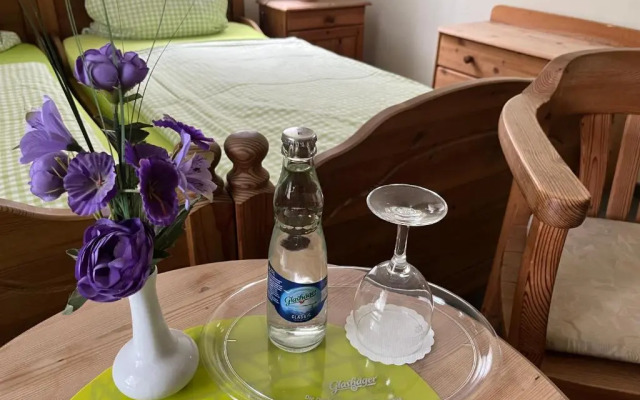 Landhotel Zum Krug Im Grunen Kranze